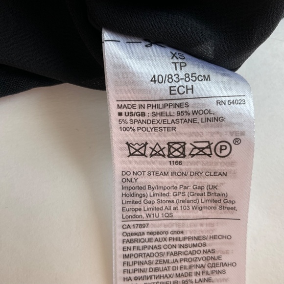 Banana Republic Fine Wool V-neck Camisole Black Summer Weight Wool Blend… - Picture 8 of 8